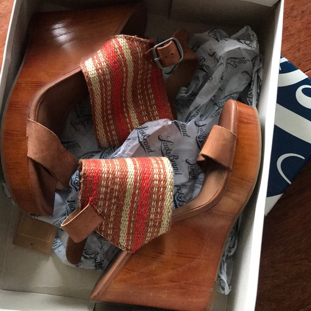 Lucky Brand wedge shoes